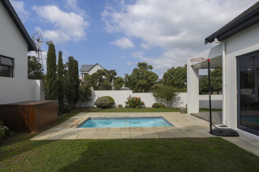 3 Bedroom Property for Sale in Sitari Country Estate Western Cape